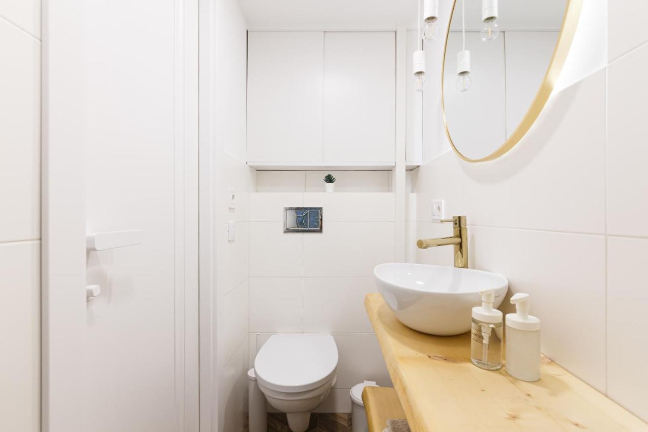 Passage Apartment イヴァーノ＝フランキーウシク エクステリア 写真